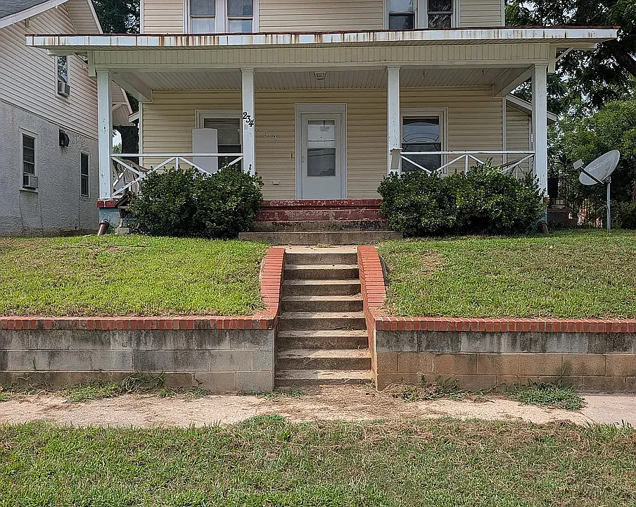 234A Cameron Ave