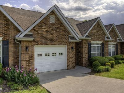 220 River Garden Ct #38, Sevierville, TN, 37862