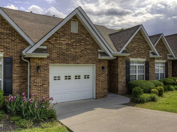 220 River Garden Ct #38, Sevierville, TN 37862