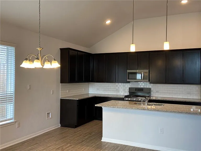 481 Leadtree Loop — Photo 10