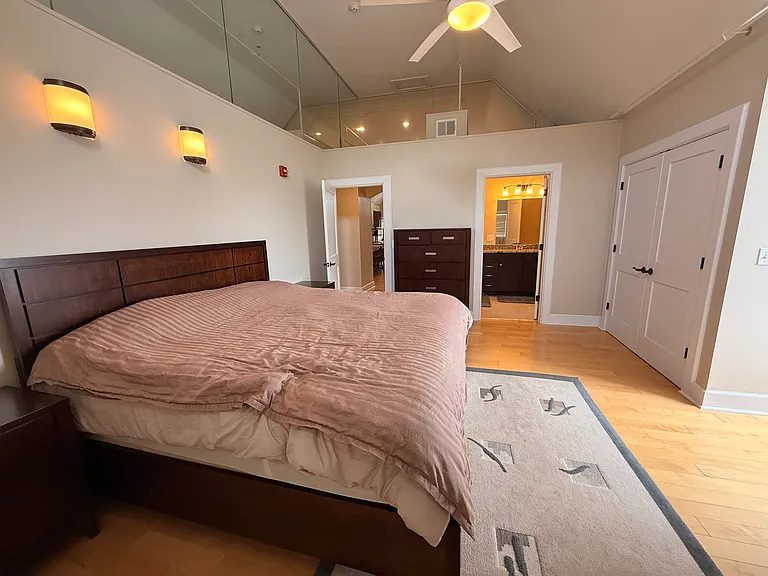 City Club Apartments — Photo 34