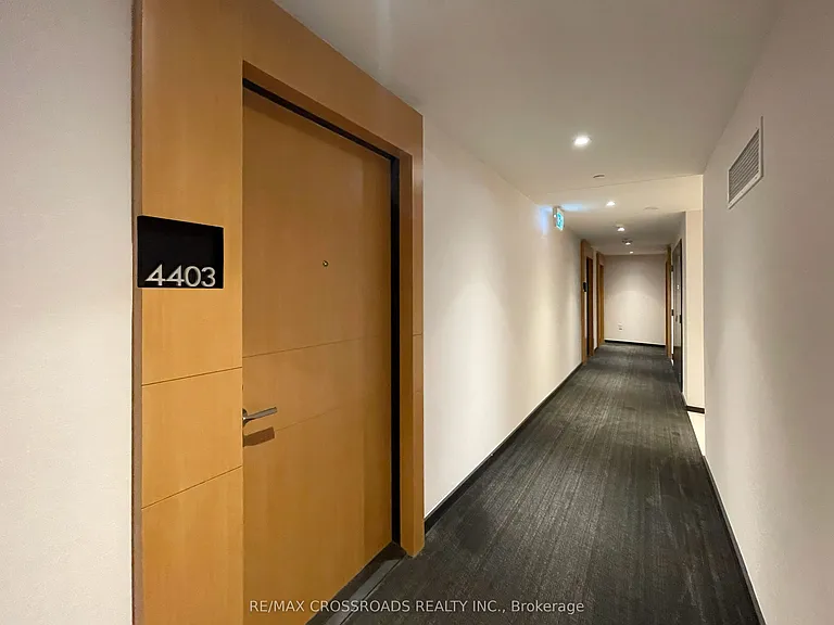 11 Wellesley St W #4403 — Photo 2