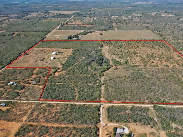 854 county road 7421, Yancey, TX 78886