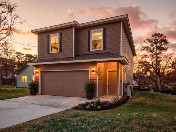 15678 Holly Dr, Montgomery, TX 77356