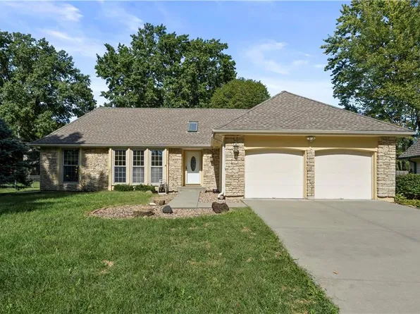 10030 Knox Dr, Overland Park, KS 66212