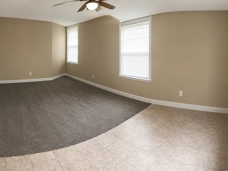 225 Emming St #A — Photo 2