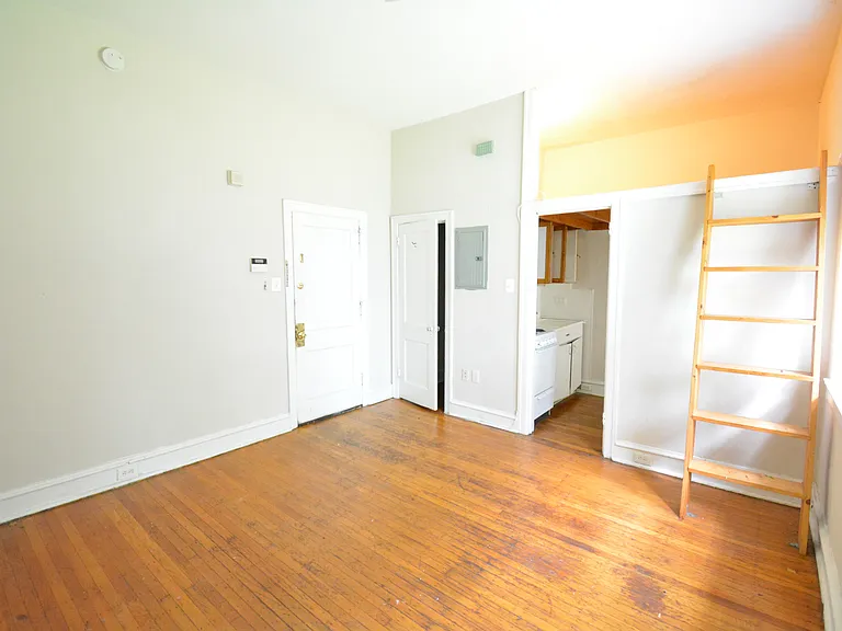 251 W Rittenhouse St #104 — Photo 3