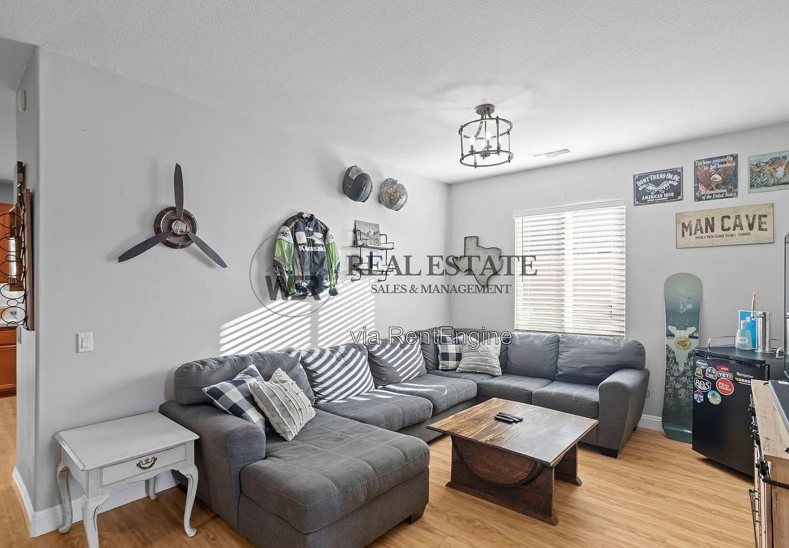 4 bed, 3.0 bath, 2615 sqft, $7,300 — Photo 3