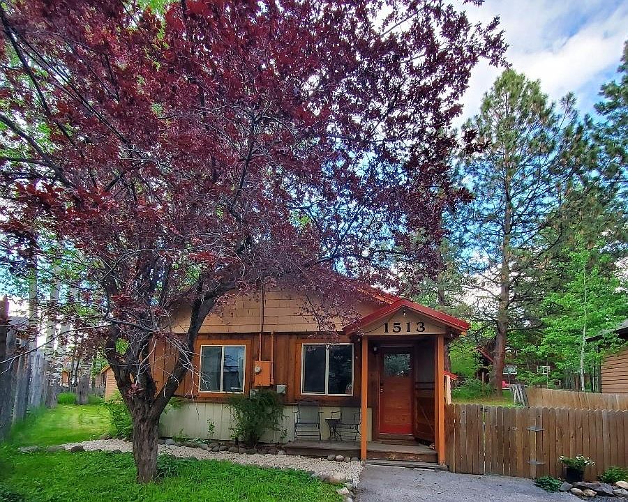 1st image of 1513 Louisa Ave