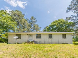 1637 N County Line Rd, Lithia Springs, GA 30122