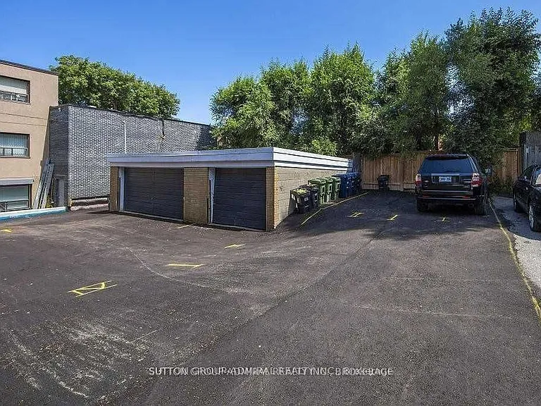 77 Garthdale Ct #2 — Photo 28