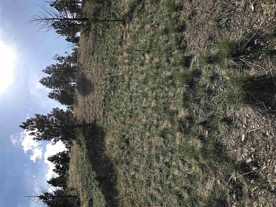 2nd image of 960 Sonoma Dr