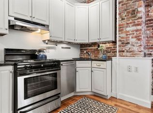 11 Phillips St APT 2, Boston, MA 02114