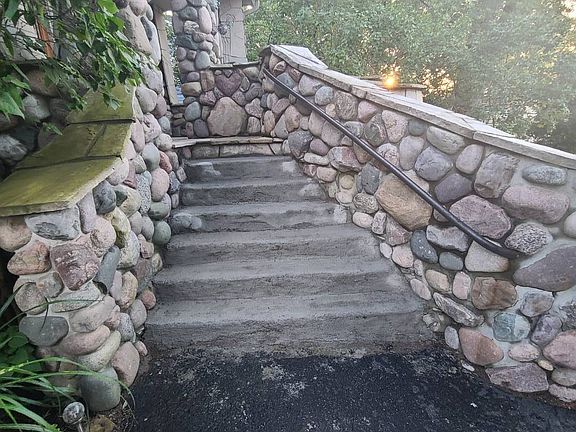 4th image of 7131 Colony Dr