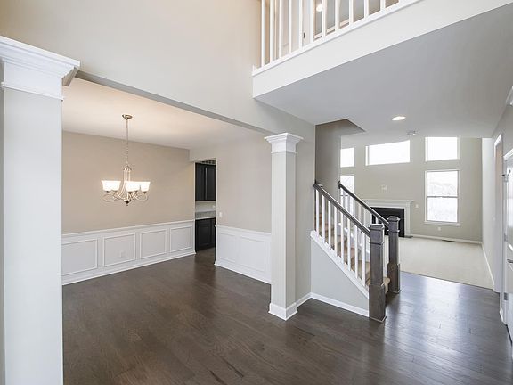 4th image of 51737 Pierce Dr