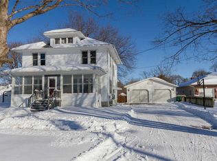504 7th Ave SE, Independence, IA 50644