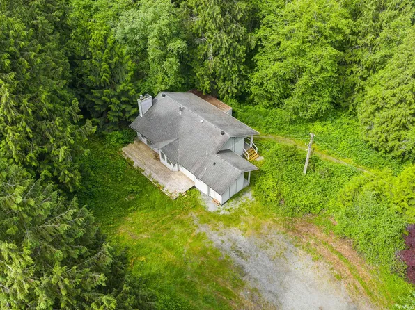 9232 Farrington St, Mission, BC V4S 1J6