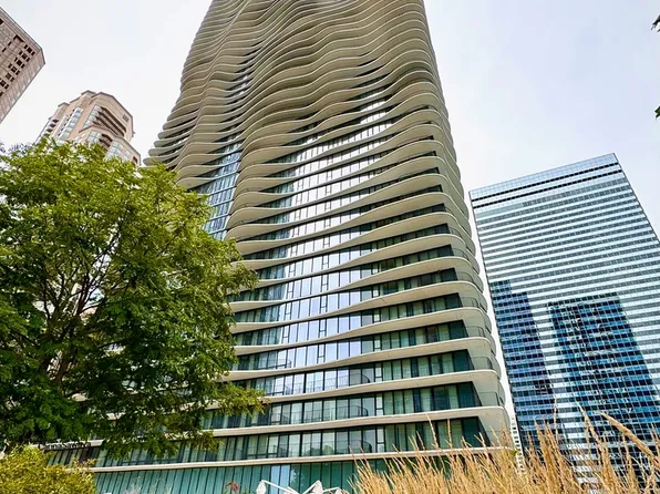 225 N Columbus Dr Unit 7603, Chicago, IL 60601