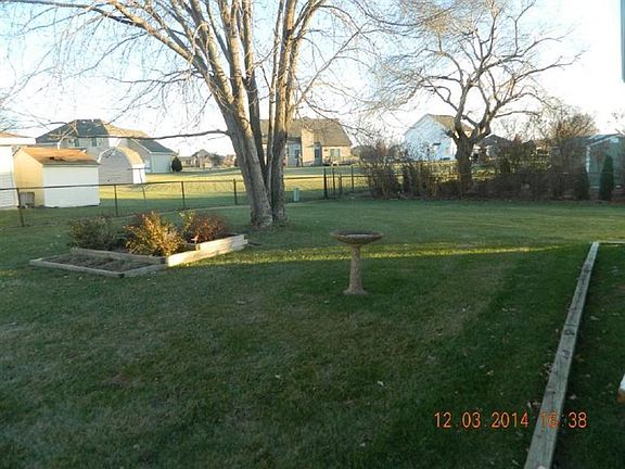 5th image of 12433 W 105th St