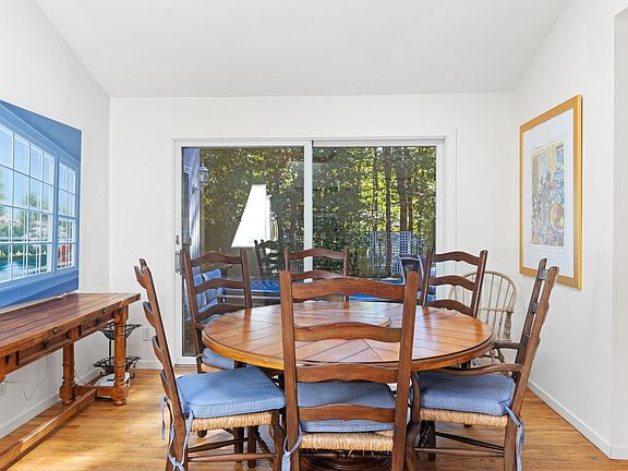 5th image of 15 Deerfield E