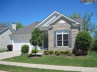 4893 Highland Place Ct, Richmond Heights, OH 44143