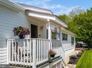 14 Rosewood Ln, Phoenixville, PA 19460