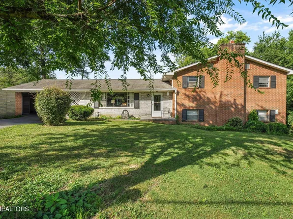 1061 S Linden Dr, Alcoa, TN 37701
