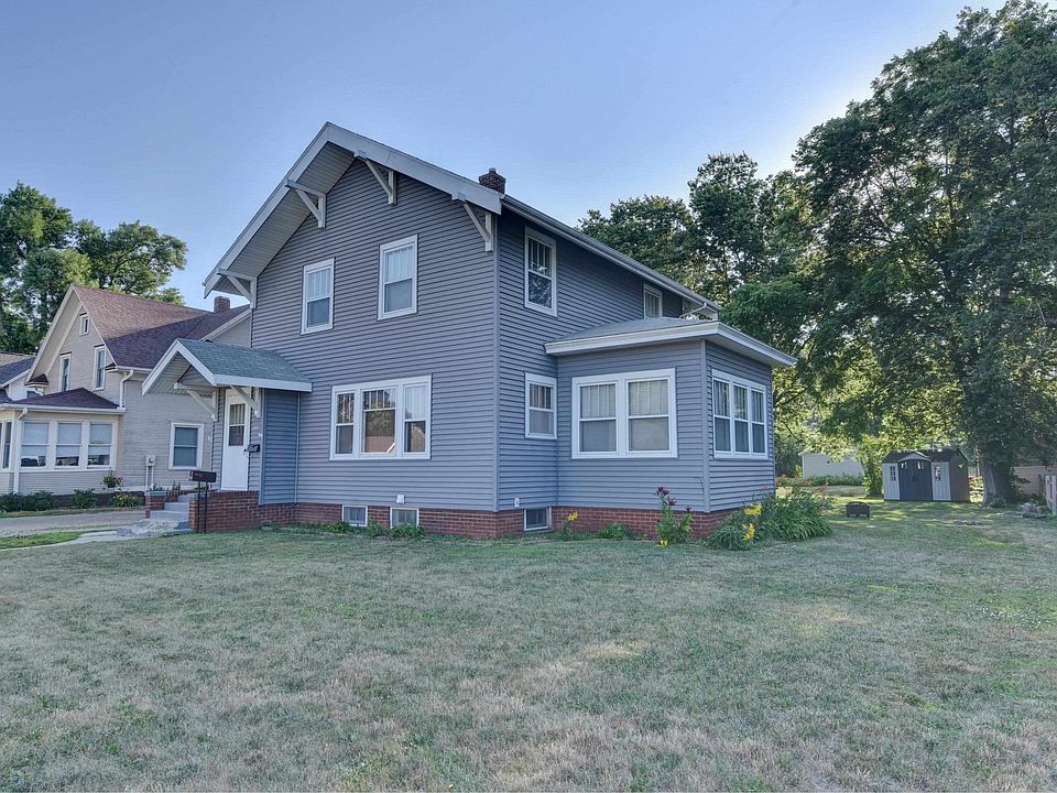1st image of 308 N 9th St