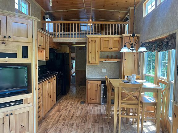 3rd image of 20965 S Lakeshore Dr #6