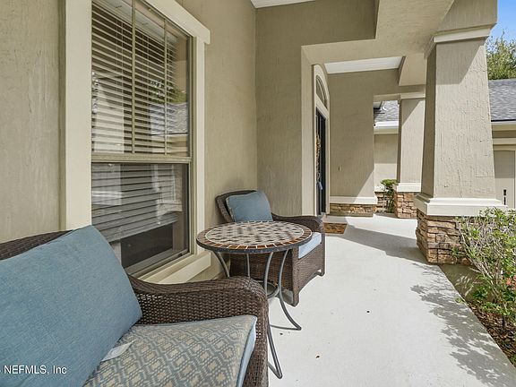4th image of 907 BROOKHAVEN Drive