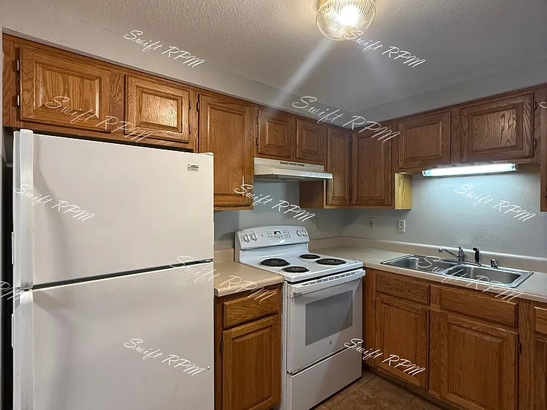 714 W 25th St #1 — Photo 4