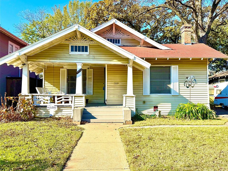 1st image of 407 S Rosemont Ave