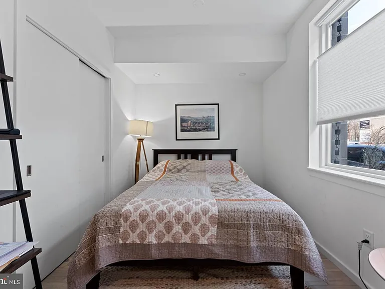 312 Poplar St — Photo 3