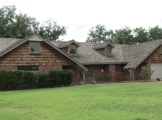 1305 Amarillo St, Plainview, TX 79072