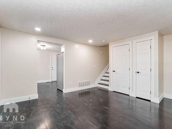 5th image of 3131 El Greco Dr