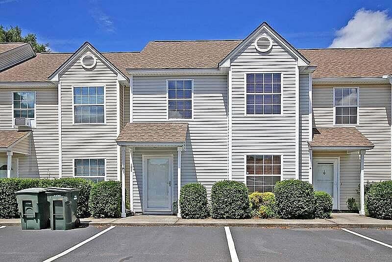 1st image of 1403 Dove Run Dr #B