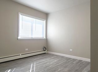 434 N Ardmore Ave APT 1B, Villa Park, IL 60181