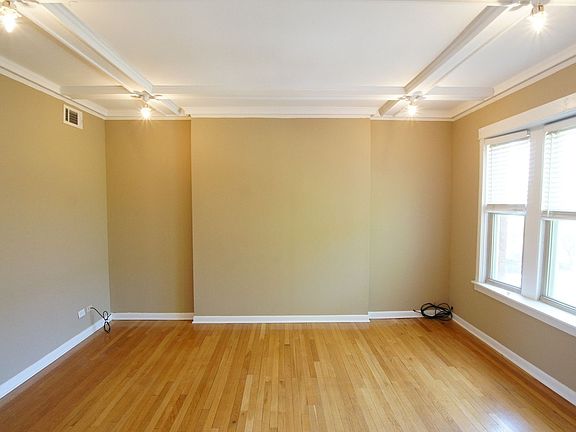 5th image of 3449-53 W Schubert Ave #3453-3