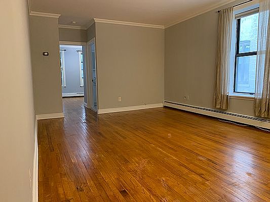 3rd image of 4 W 109th St Floor 2