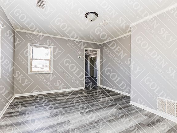 2nd image of 115 E Willard St APT 3