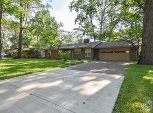 410 N Shellbark Rd, Muncie, IN 47304