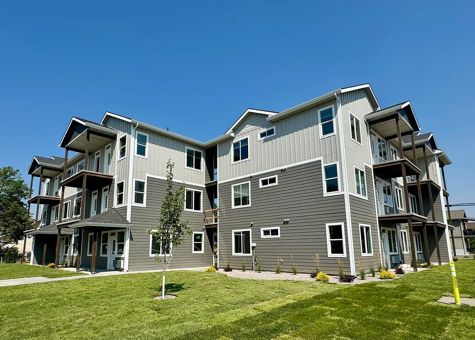 Johnson Street Apartments — Photo 1