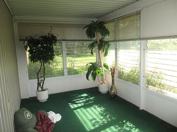 3rd image of 459B Portsmouth Dr #459B