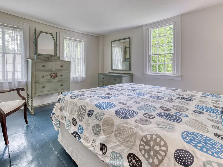 790 Oyster Ponds Ln — Photo 6