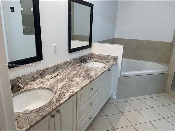 5th image of 11355 SW 236th Ln