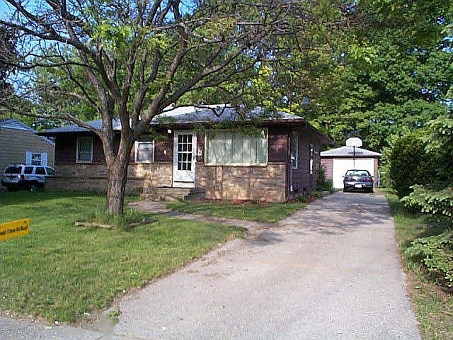 1st image of 3350 Collingwood Ave SW