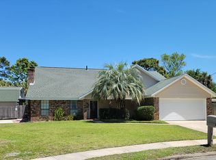 40 Ashford Ct, Mary Esther, FL 32569