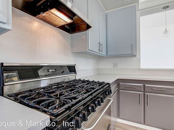 3rd image of 1047 11th St APT 1