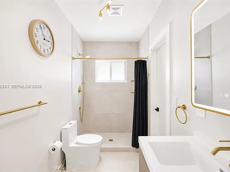10801 Peachtree Dr #10801 — Photo 24