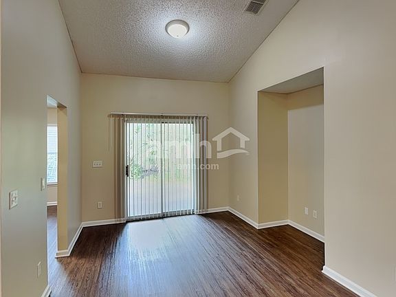 5th image of 1080 Camelia St